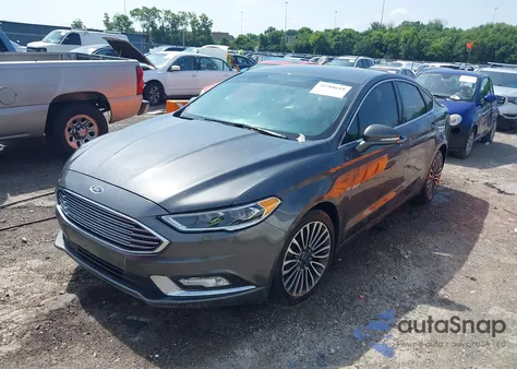 2017 Ford Fusion Titanium z USA, uszkodzony, nr VIN 3FA6P0K92HR114424